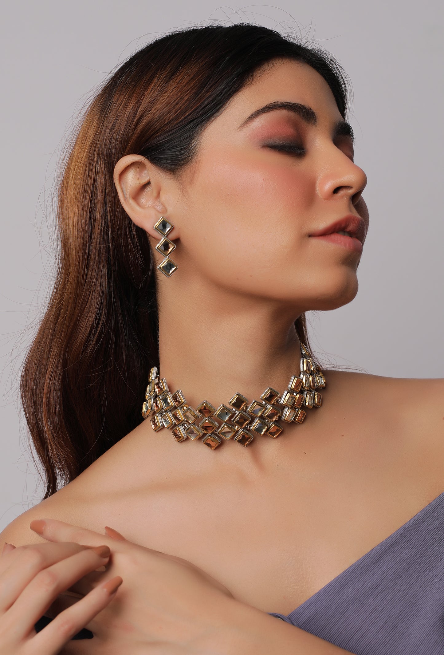 The Glassy Rubik Kundan Choker Set