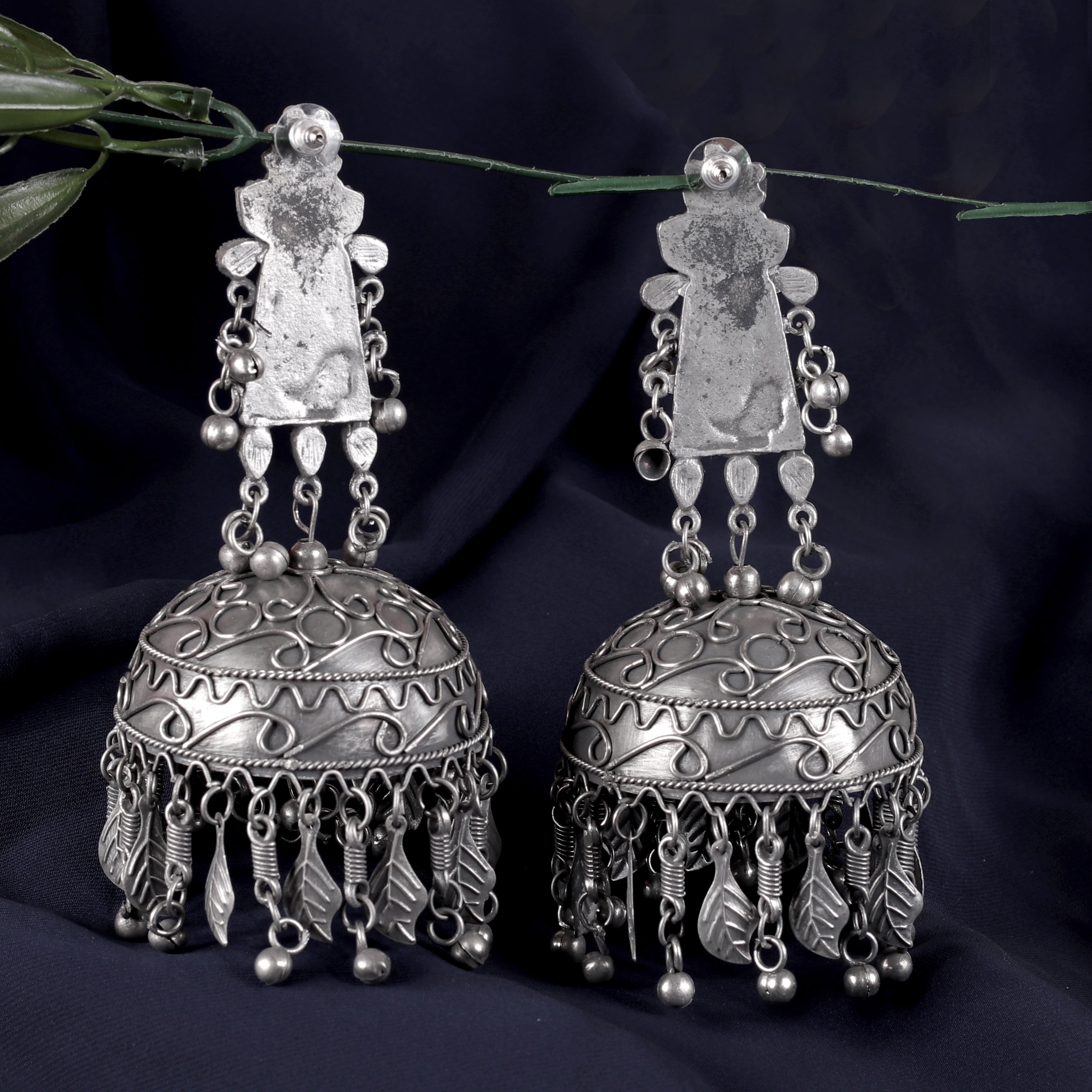 Antique hot sale silver jhumkas