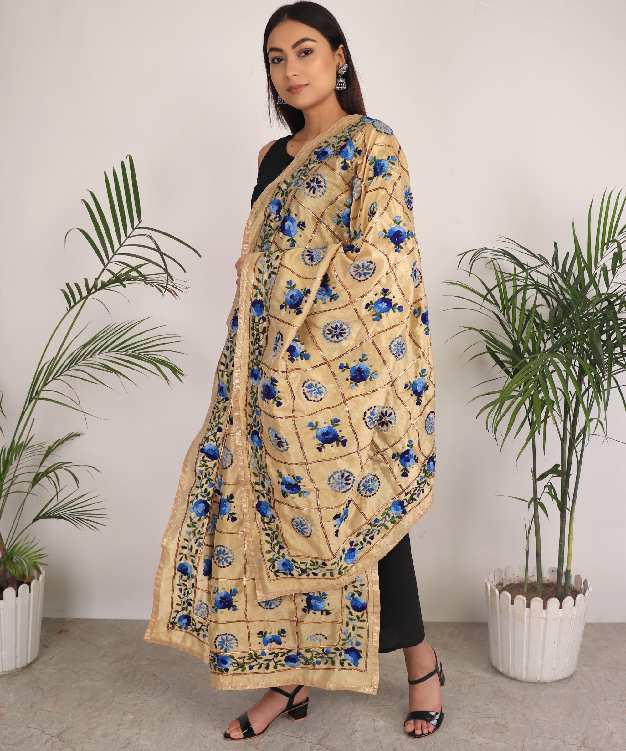 Dupattas- Buy Phulkari Dupatta Online At Best Price In India – Cippele